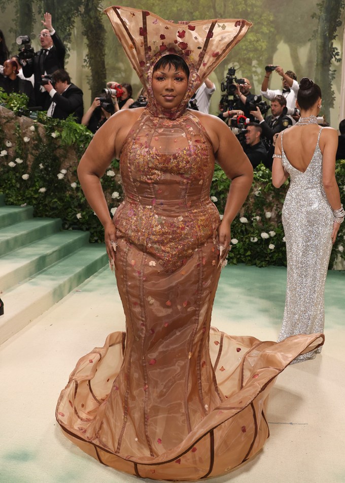 Met Gala Red Carpet 2024: Photos of Celebrity Arrivals6