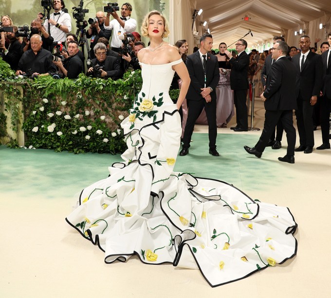 Met Gala 2024 Best Dressed: Photos of Celebrity Outfits4