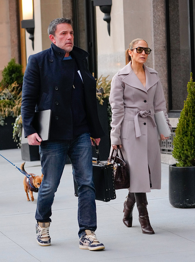 Ben Affleck y Jennifer López caminando juntos