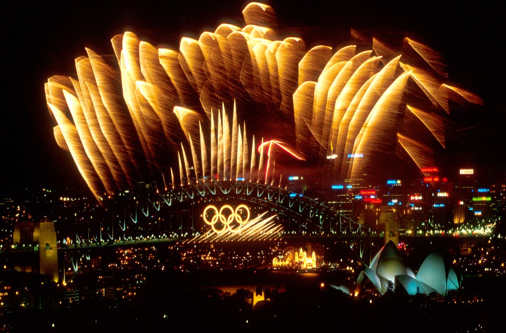 01 Oct 2000: The Sydney Harbour Bridge is lit up with Fireworks after the Closing Ceremony of the Sydney 2000 Olympic Games, Sydney Australia. Mandatory Credit: Adam Pretty/ALLSPORT