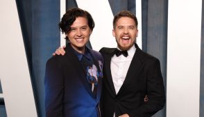 Cole Sprouse and Dylan Sprouse attend the 2022 Vanity Fair Oscar Party