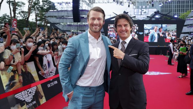 SEOUL, SOUTH KOREA - JUNE 19: Tom Cruise and Glen Powell attends the Korea Red Carpet for "Top Gun: Maverick" at Lotte World on June 19, 2022 in Seoul, South Korea. (Photo by Han Myung-Gu/Getty Images for Paramount Pictures)