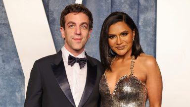 BEVERLY HILLS, CALIFORNIA - MARCH 12: (L-R) B.J. Novak and Mindy Kaling attend the 2023 Vanity Fair Oscar Party Hosted By Radhika Jones at Wallis Annenberg Center for the Performing Arts on March 12, 2023 in Beverly Hills, California. (Photo by Amy Sussman/Getty Images)