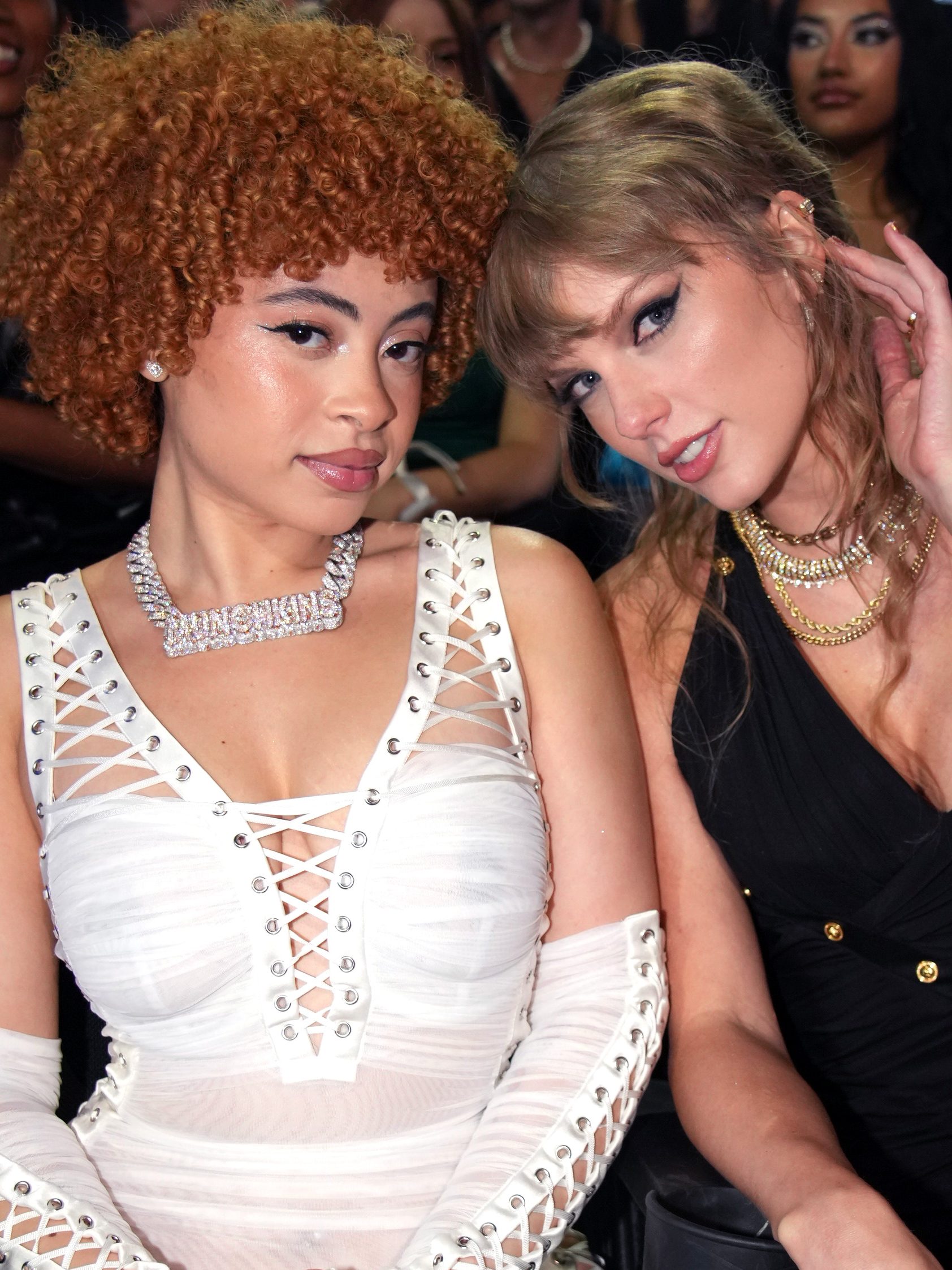 NEWARK, NEW JERSEY - SEPTEMBER 12: (L-R) Ice Spice and Taylor Swift attend the 2023 MTV Video Music Awards at Prudential Center on September 12, 2023 in Newark, New Jersey. (Photo by Jeff Kravitz/Getty Images for MTV)