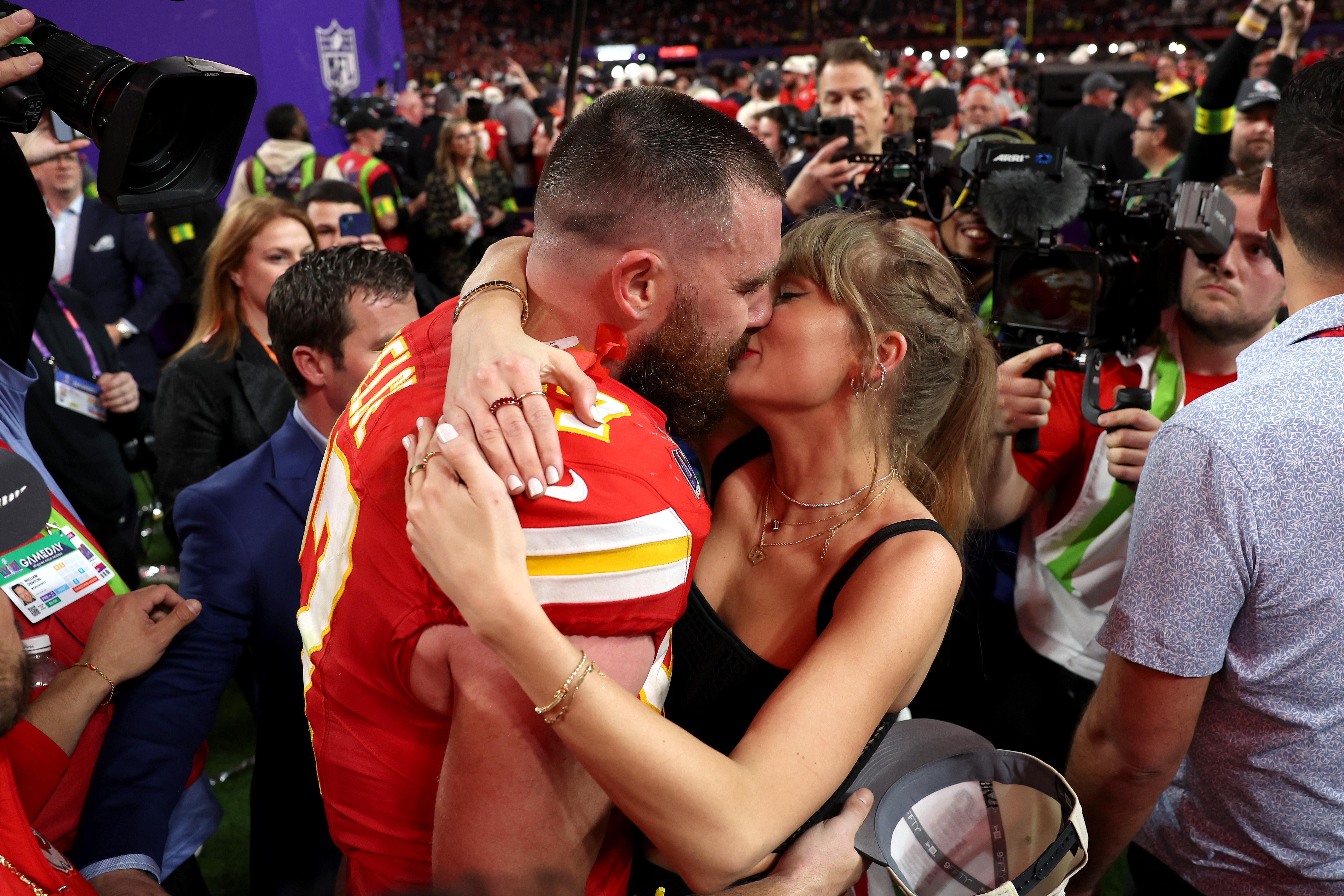 Travis Kelce and Taylor Swift Jam-Pack Time Together Before NFL Training  Camp – Hollywood Life