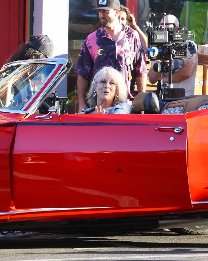 Jamie Lee Curtis est vu sur le plateau de cinéma de Freaky Vendredi 2