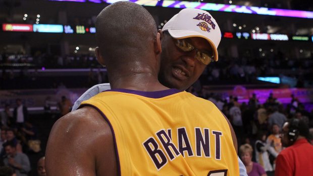 LOS ANGELES, CA - MAY 04:  Joe Bryant hugs his son Kobe Bryant #24 of the Los Angeles Lakers after the Lakers 111-103 victory against the Utah Jazz during Game Two of the Western Conference Semifinals of the 2010 NBA Playoffs at Staples Center on May 4, 2010 in Los Angeles, California.  (Photo by Stephen Dunn/Getty Images)