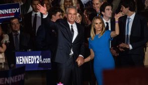 Robert F Kennedy Jr., with his wife Cheryl Hines, waves to supporters during a campaign event to launch his 2024 presidential bid, at the Boston Park Plaza in Boston, Massachusetts, on April 19, 2023. (Photo by JOSEPH PREZIOSO / AFP) (Photo by JOSEPH PREZIOSO/AFP via Getty Images)