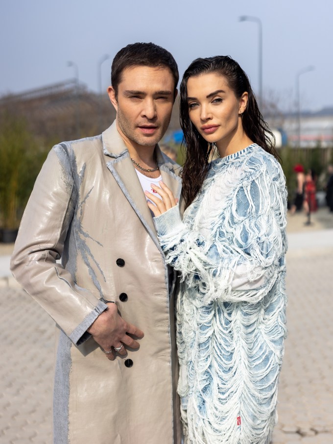 Ed Westwick y Amy Jackson