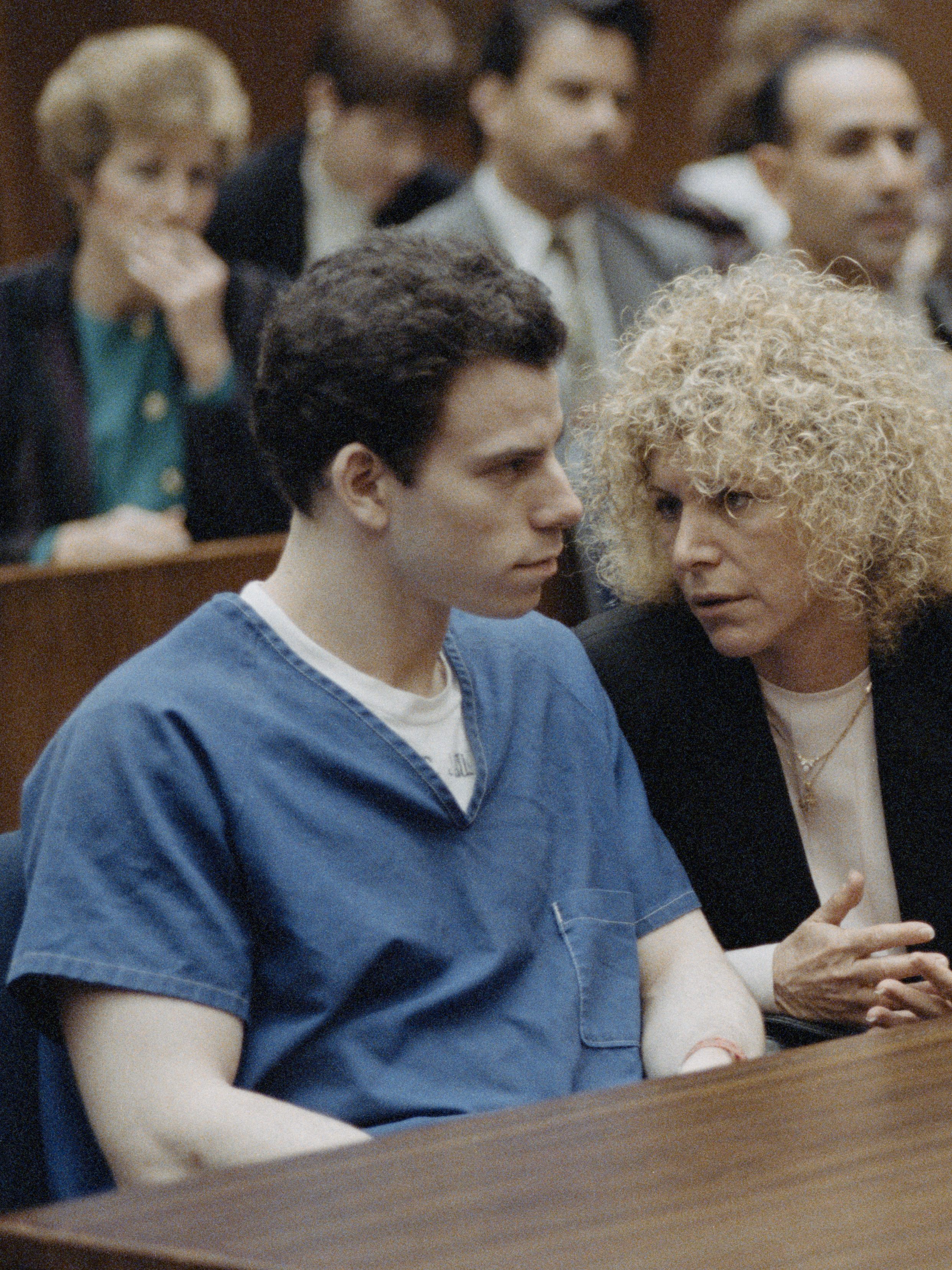 Trial of the Menendez brothers in Los Angeles - From left to right : Erik Menendez with his attorney : Leslie Abramson and his brother Lyle Menendez. Los Angeles, 9th March 1994. (Photo by Ted Soqui/Sygma via Getty Images)