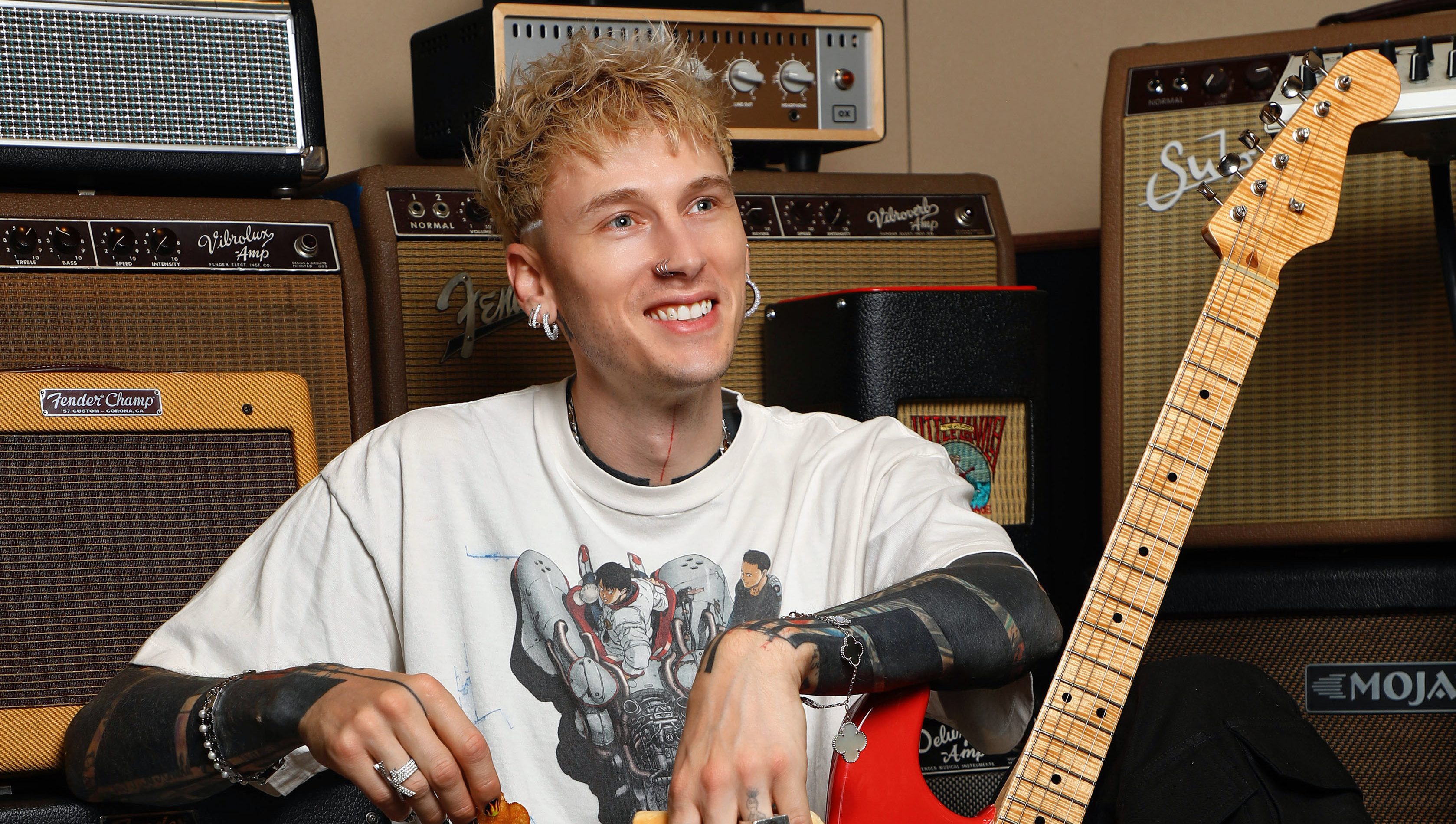 Machine Gun Kelly Reveals He’s 1 Year Sober After Time in Rehab