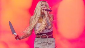 CHICAGO, ILLINOIS - AUGUST 01: Singer-songwriter Kesha performs during Lollapalooza at Grant Park on August 01, 2024 in Chicago, Illinois. (Photo by Josh Brasted/FilmMagic)