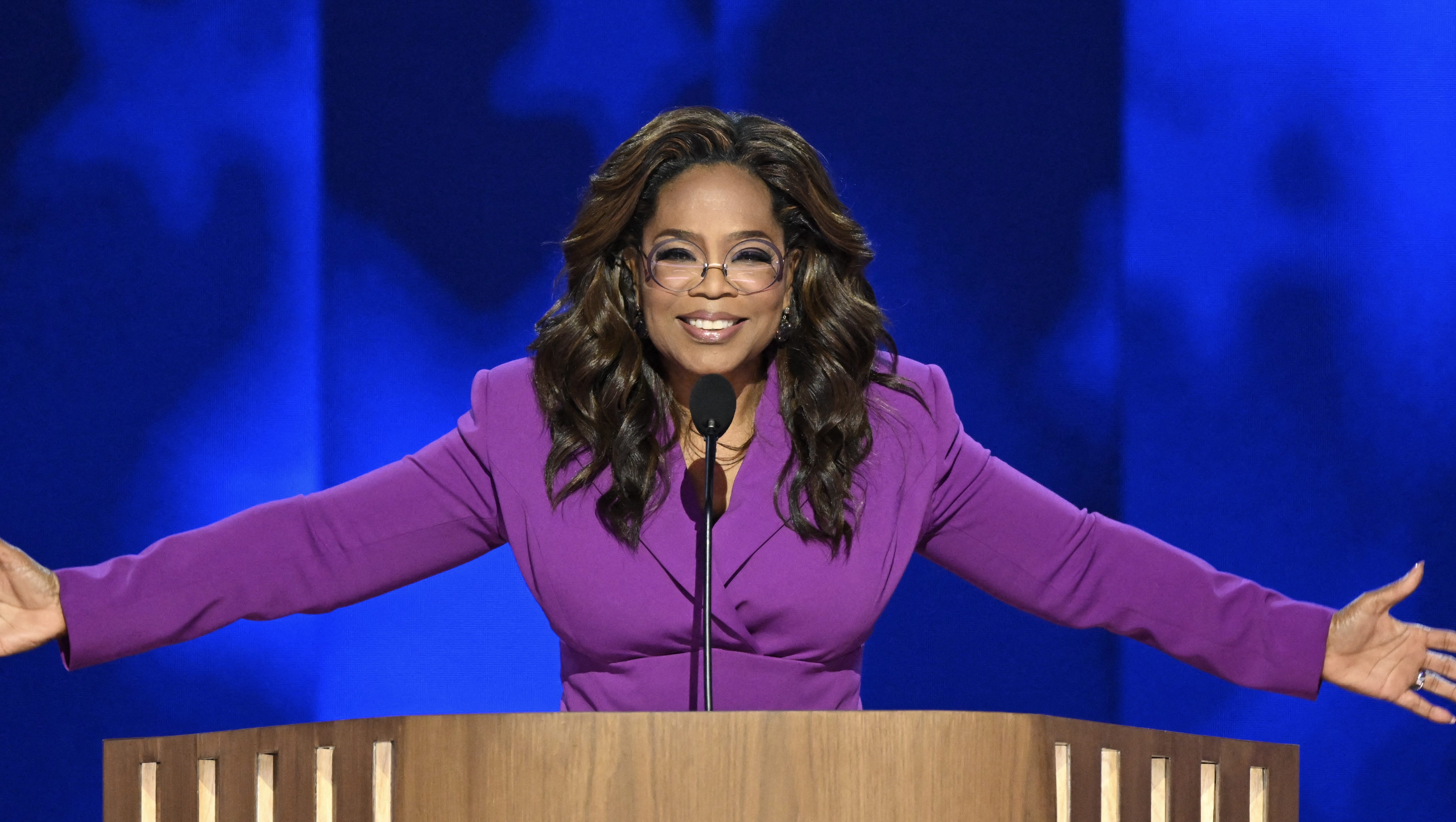 Oprah Winfrey Surprises 2024 DNC Crowd With Moving Speech Video