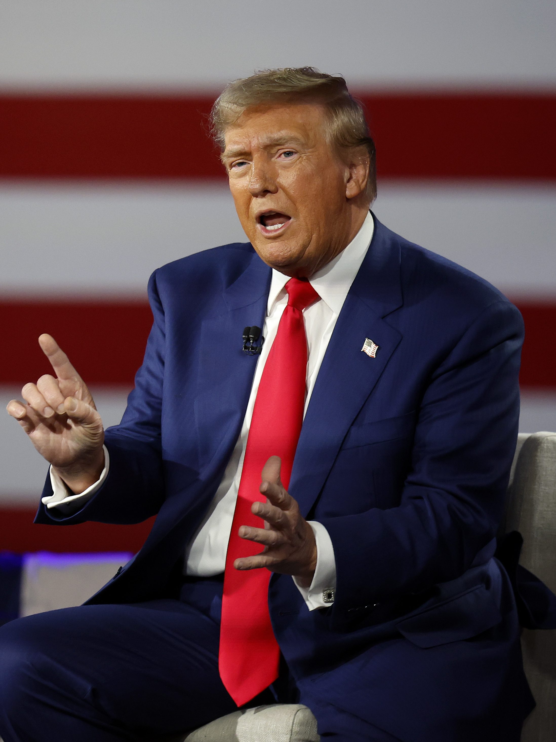 HARRISBURG, PENNSYLVANIA - SEPTEMBER 04: Republican presidential nominee, former U.S. President Donald Trump participates in a Fox News Town Hall with Sean Hannity at the New Holland Arena on September 04, 2024 in Harrisburg, Pennsylvania. Trump and Democratic presidential nominee, U.S. Vice President Kamala Harris continue to campaign across swing states as polls show a tight race prior to next week’s presidential debate in Philadelphia. (Photo by Kevin Dietsch/Getty Images)