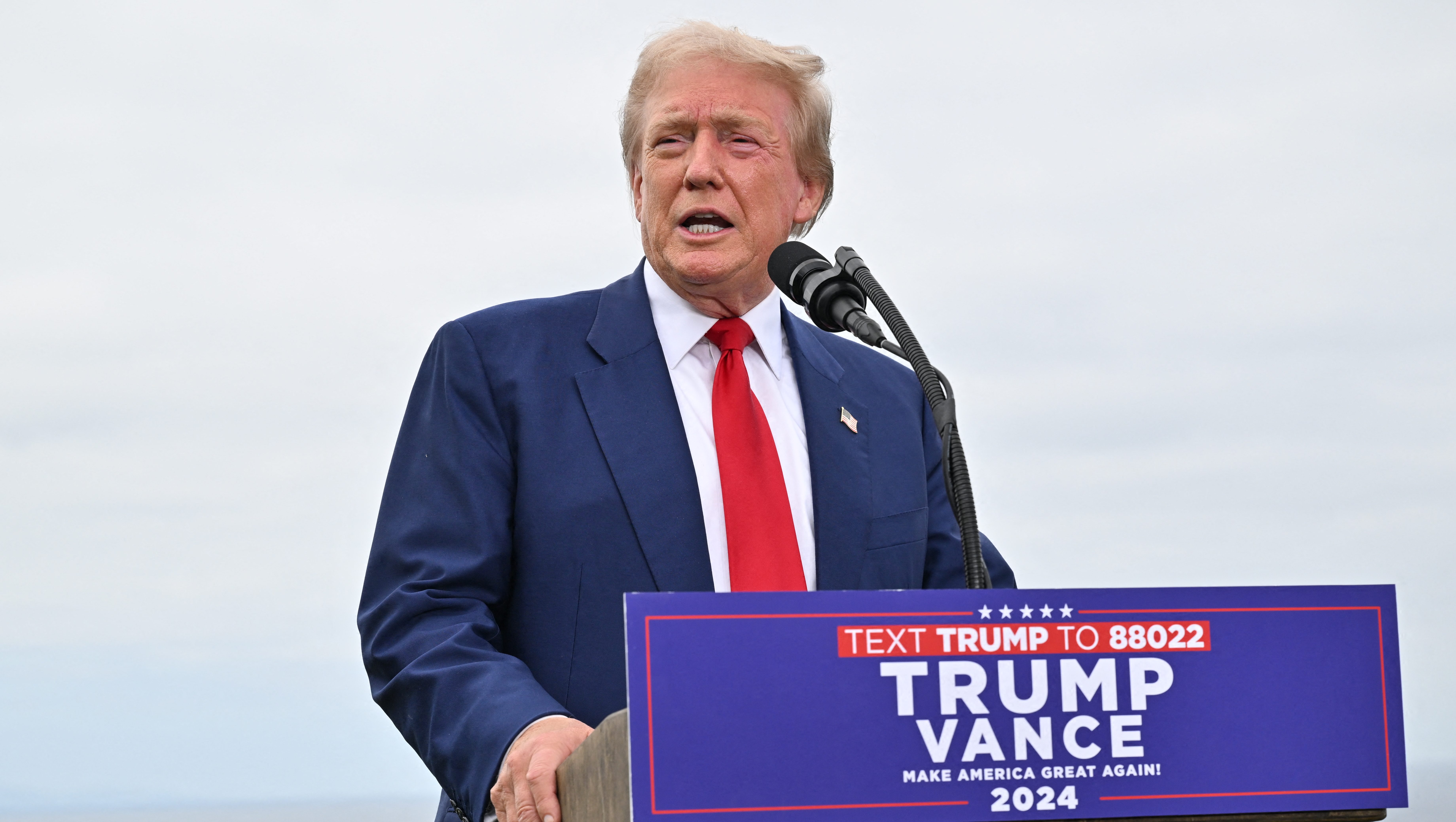 About the Shooter in Trump Assassination Attempt – Hollywood Life About the Shooter in Trump Assassination Attempt – Hollywood Life