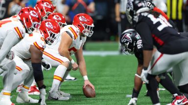  The Kansas City Chiefs offense lines up against the Atlanta Falcons defense during the fourth quarter at Mercedes-Benz Stadium on September 22, 2024 in Atlanta, Georgia. (Photo by Kevin C. Cox/Getty Images)