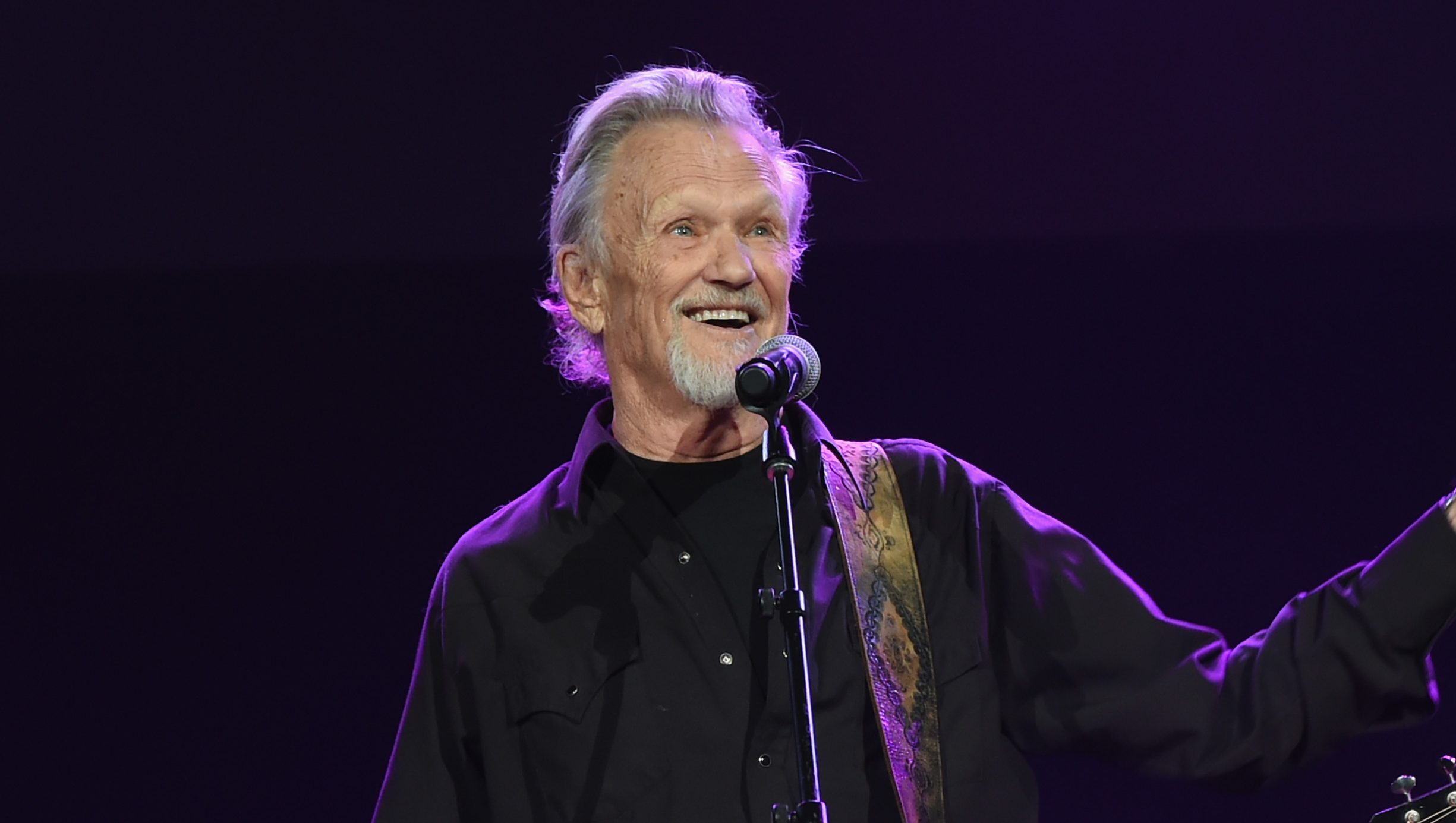 NASHVILLE, TN - SEPTEMBER 20:  Singer/Songwriter Kris Kristofferson performs during NSAI 50 Yearsof Songs at Ryman Auditorium on September 20, 2017 in Nashville, Tennessee.  (Photo by Rick Diamond/Getty Images)