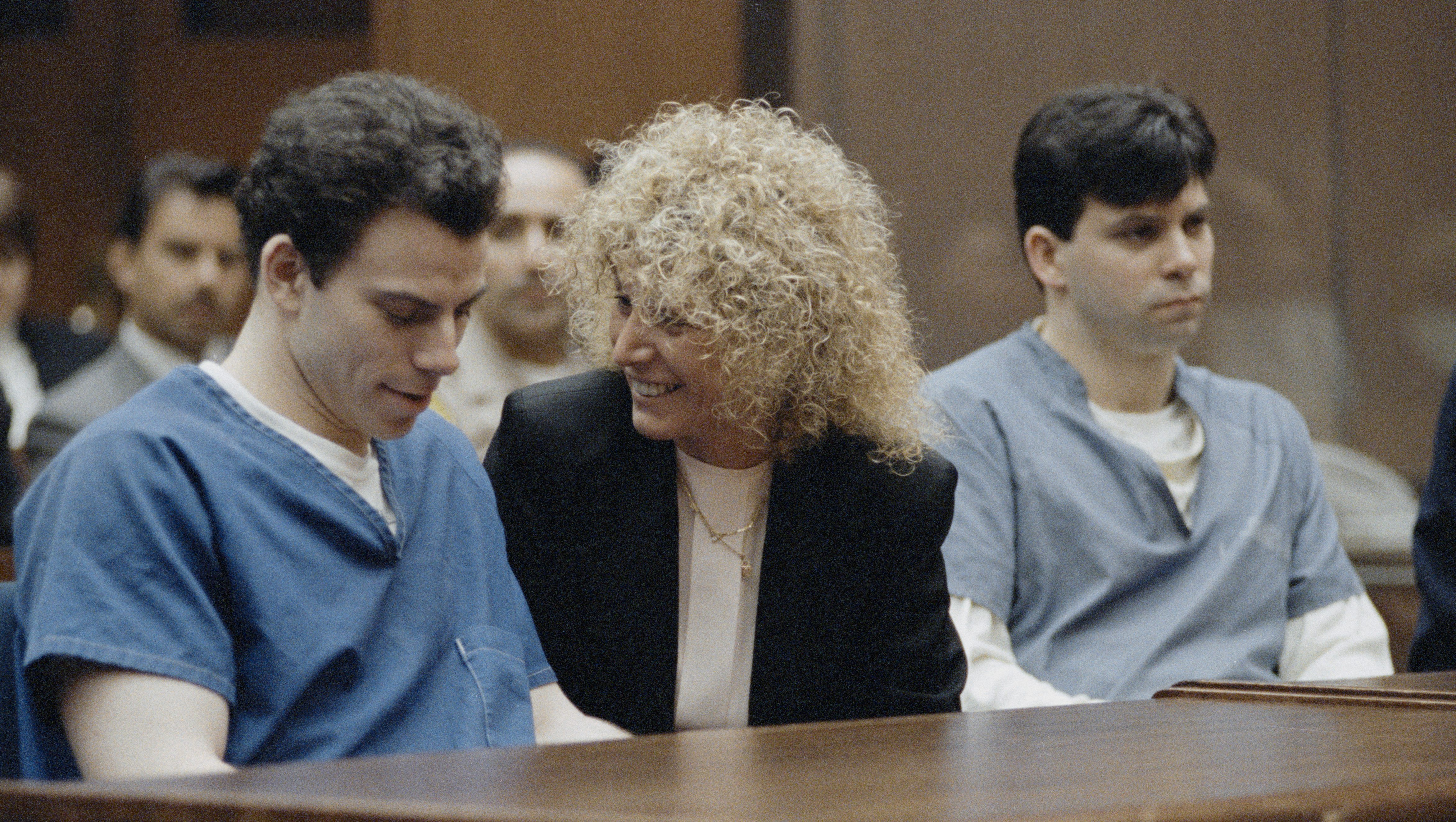 Trial of the Menendez brothers in Los Angeles - From left to right : Erik Menendez with his attorney : Leslie Abramson and his brother Lyle Menendez. Los Angeles, 9th March 1994. (Photo by Ted Soqui/Sygma via Getty Images)