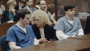 Trial of the Menendez brothers in Los Angeles - From left to right : Erik Menendez with his attorney : Leslie Abramson and his brother Lyle Menendez. Los Angeles, 9th March 1994. (Photo by Ted Soqui/Sygma via Getty Images)