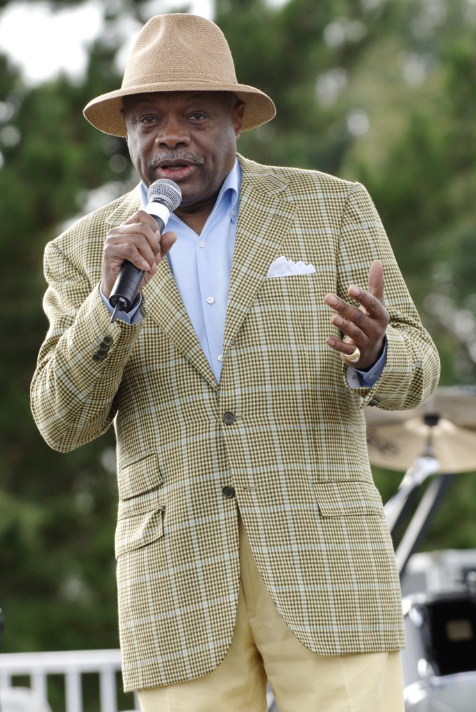 SAN FRANCISCO, CA - AUGUST 20: Ex-San Francisco Mayor Willie Brown announces James Brown at ''FOGG Fest 2006'' Festival of the Golden Gate at Fort Mason Great Meadow on August 20, 2006 in San Francisco, California. (Photo by Tim Mosenfelder/Getty Images)