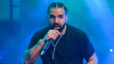  Rapper Drake performs onstage during "Lil Baby & Friends Birthday Celebration Concert" at State Farm Arena on December 9, 2022 in Atlanta, Georgia. (Photo by Prince Williams/Wireimage)