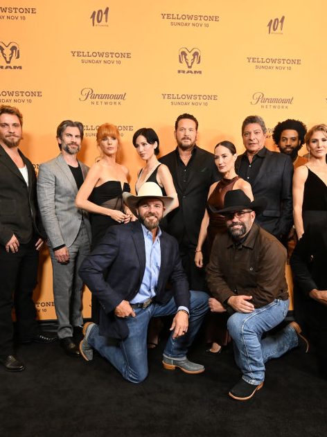 NEW YORK, NEW YORK - NOVEMBER 07: (L-R) Piper Perabo, Hassie Harrison, Luke Grimes, Wes Bentley, Kelly Reilly, Ethan Lee, Kelsey Asbille, Cole Hauser, Wendy Moniz, Gil Birmingham, Denim Richards, Jen Landon, John Emmet Tracy, Ian Bohen, Dawn Olivieri, Rob Kirkland and Kathryn Kelly attend Paramount Network's "Yellowstone" season 5B NYC premiere on November 07, 2024 in New York City. (Photo by Noam Galai/Getty Images for Paramount)