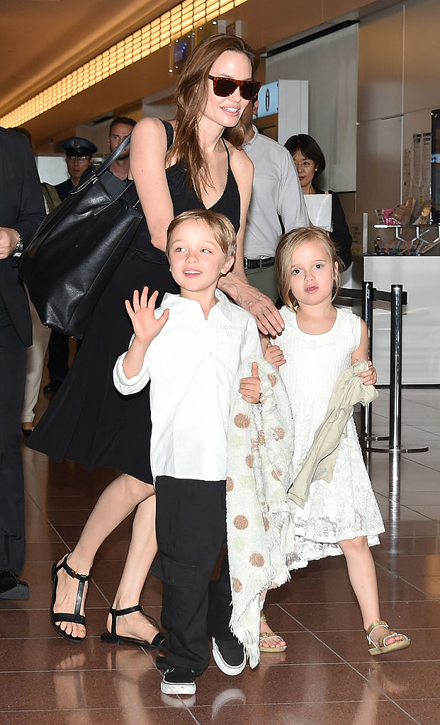 Angelina With Knox & Vivienne in 2014