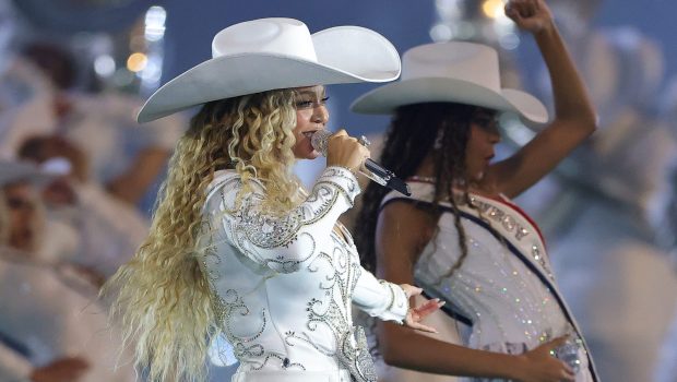 HOUSTON, TEXAS - DECEMBER 25: Beyoncé performs with daughter, Blue Ivy, during the halftime show for the game between the Baltimore Ravens and the Houston Texans at NRG Stadium on December 25, 2024 in Houston, Texas. (Photo by Alex Slitz/Getty Images)