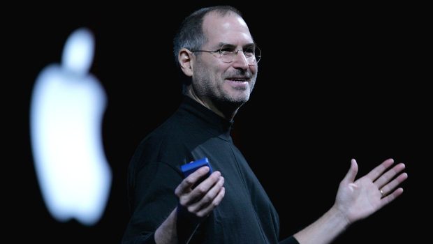 SAN FRANCISCO - JANUARY 11:  Apple CEO Steve Jobs delivers a keynote address at the 2005 Macworld Expo January 11, 2005 in San Francisco, California.  (Photo by Justin Sullivan/Getty Images)