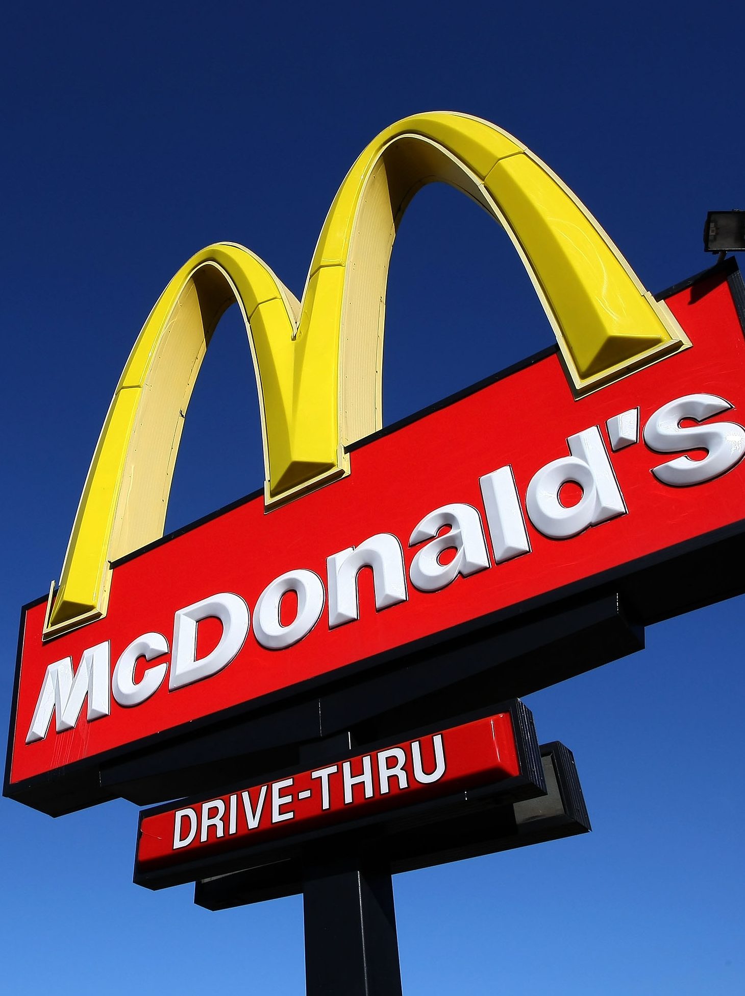 Fast-Food Restaurants Open on Christmas Day: McDonald's, Starbucks & More