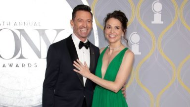  (L-R) Hugh Jackman and Sutton Foster attend the 75th Annual Tony Awards at Radio City Music Hall on June 12, 2022 in New York City. (Photo by Dimitrios Kambouris/Getty Images for Tony Awards Productions)