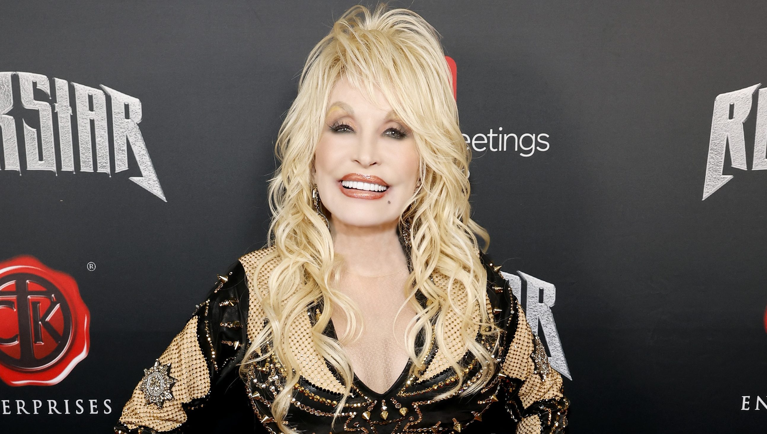 NASHVILLE, TENNESSEE - NOVEMBER 16: (EDITORS NOTE: This image has been retouched.) Dolly Parton attends Dolly Parton's Rockstar VIP Album Release Party with American Greetings on November 16, 2023 in Nashville, Tennessee. (Photo by Jason Kempin/Getty Images for American Greetings)