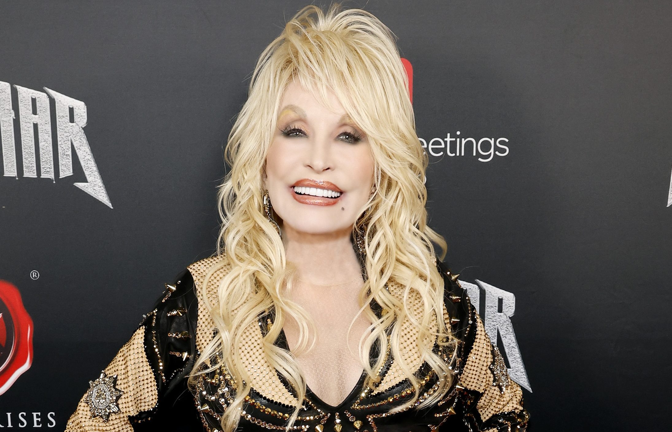 Famous Birthdays Today – January 19: Celebrity Dolly Parton and More