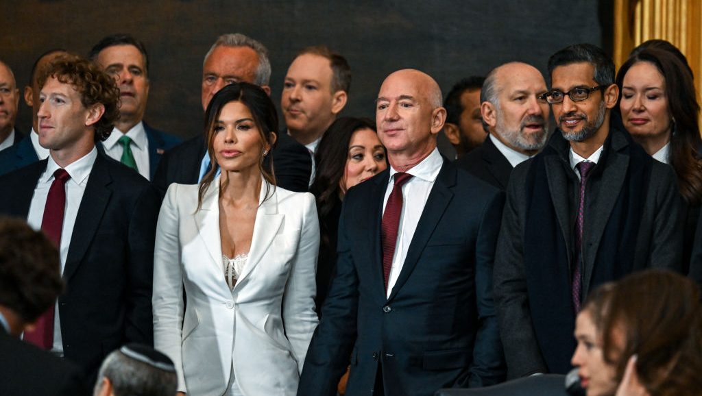 Lauren Sanchez’s 2025 Inauguration Outfit: Pics of Jeff Bezos’ Fiancee Lauren Sanchez’s 2025 Inauguration Outfit: Pics of Jeff Bezos’ Fiancee