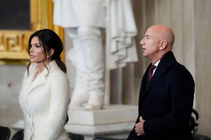 Jeff Bezos and Lauren Sanchez