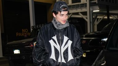  Timothee Chalamet arrives at the SNL (Sarturday Night Live) afterparty on January 26, 2025 in New York City.  (Photo by XNY/Star Max/GC Images) *** Local Caption ***Timothee Chalamet