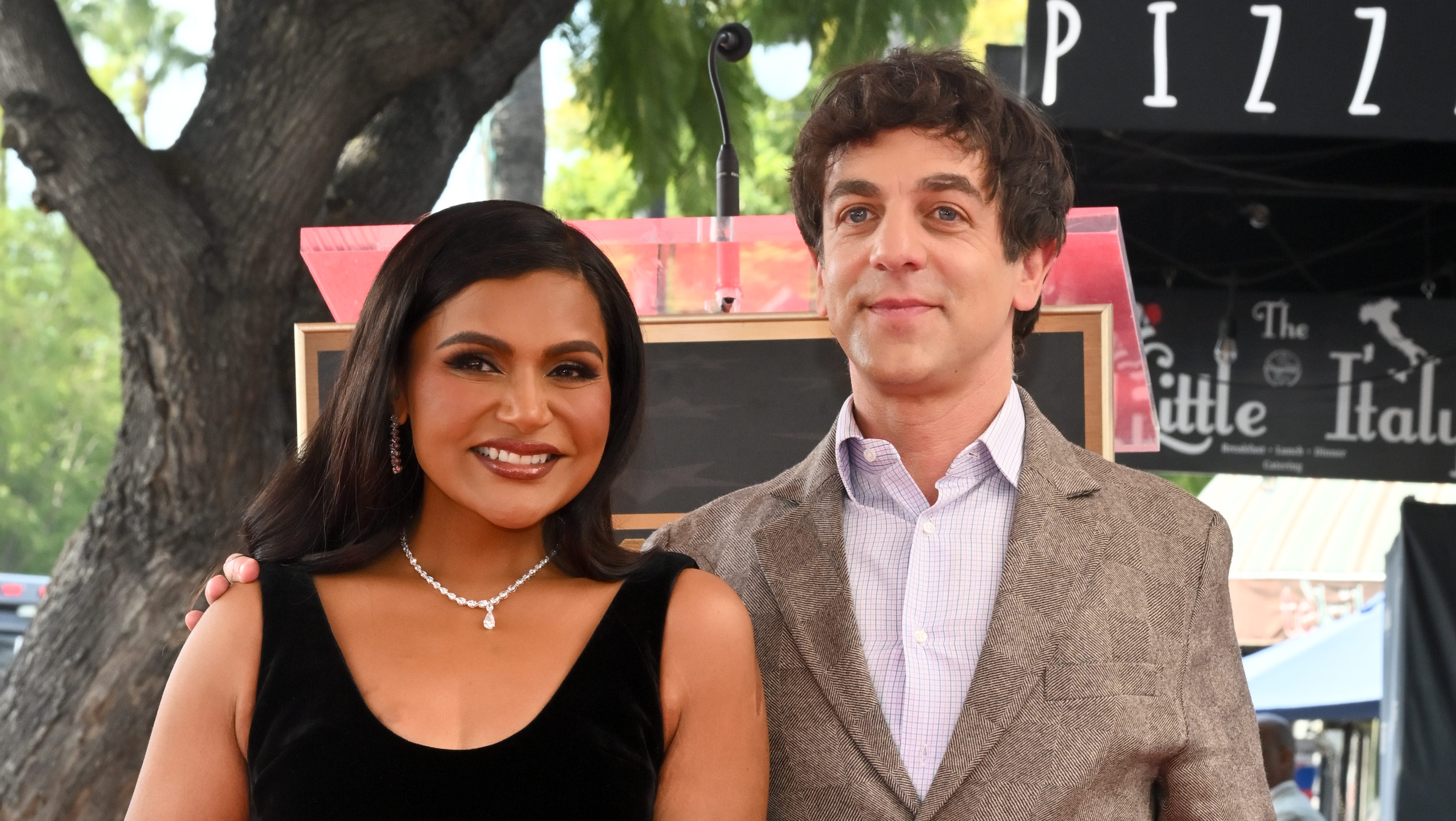 Mindy Kaling & B.J. Novak: Pics of the Exes & ‘The Office’ Costars Mindy Kaling & B.J. Novak: Pics of the Exes & ‘The Office’ Costars
