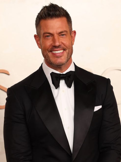 Los Angeles, CA. March 2, 2025: Jesse Palmer on the red carpet at the 97th Academy Awards (Oscars) at the Dolby Theatre on March 2, 2025 in Los Angeles, CA. (Allen J. Schaben / Los Angeles Times via Getty Images)