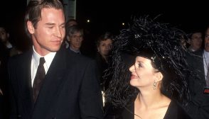 NEW YORK CITY - NOVEMBER 3: Actor Val Kilmer and actress Joanne Whalley attend the Screening of the CBS Miniseries "Scarlett" on November 3, 1994 at Alice Tully Hall, Lincoln Center in New York City. (Photo by Ron Galella, Ltd./Ron Galella Collection via Getty Images)