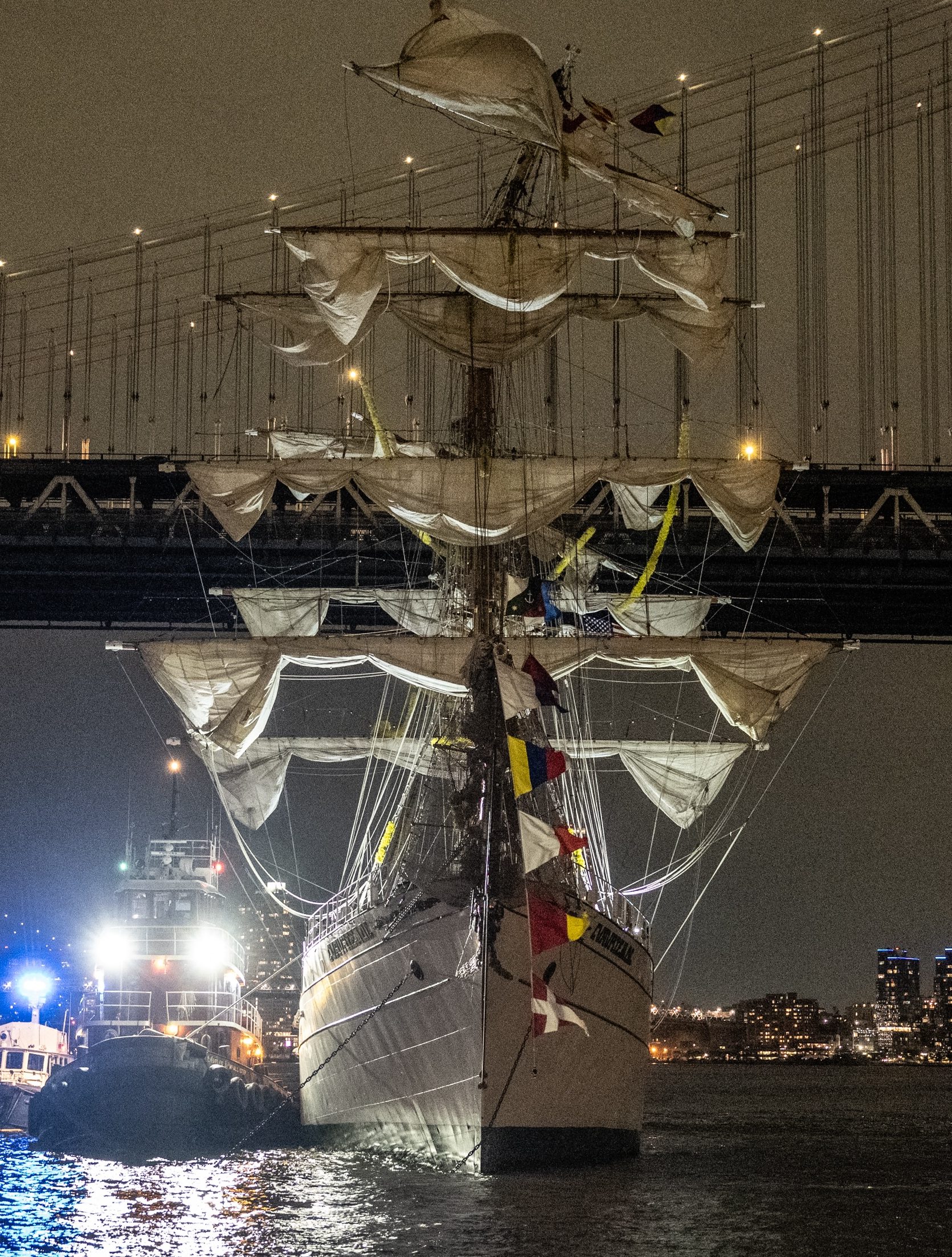Brooklyn Bridge Crash: How Did the Mexican Navy Ship Hit It?