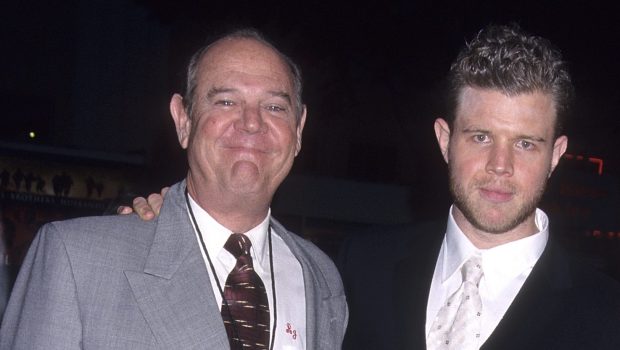 WESTWOOD, CA - FEBRUARY 25: Actor Ryan Hurst, girlfriend Molly Cookson and his father Rick attend the "We Were Soldiers" Westwood Premiere on February 25, 2002 at the Mann Village Theatre in Westwood, California. (Photo by Ron Galella, Ltd./Ron Galella Collection via Getty Images)