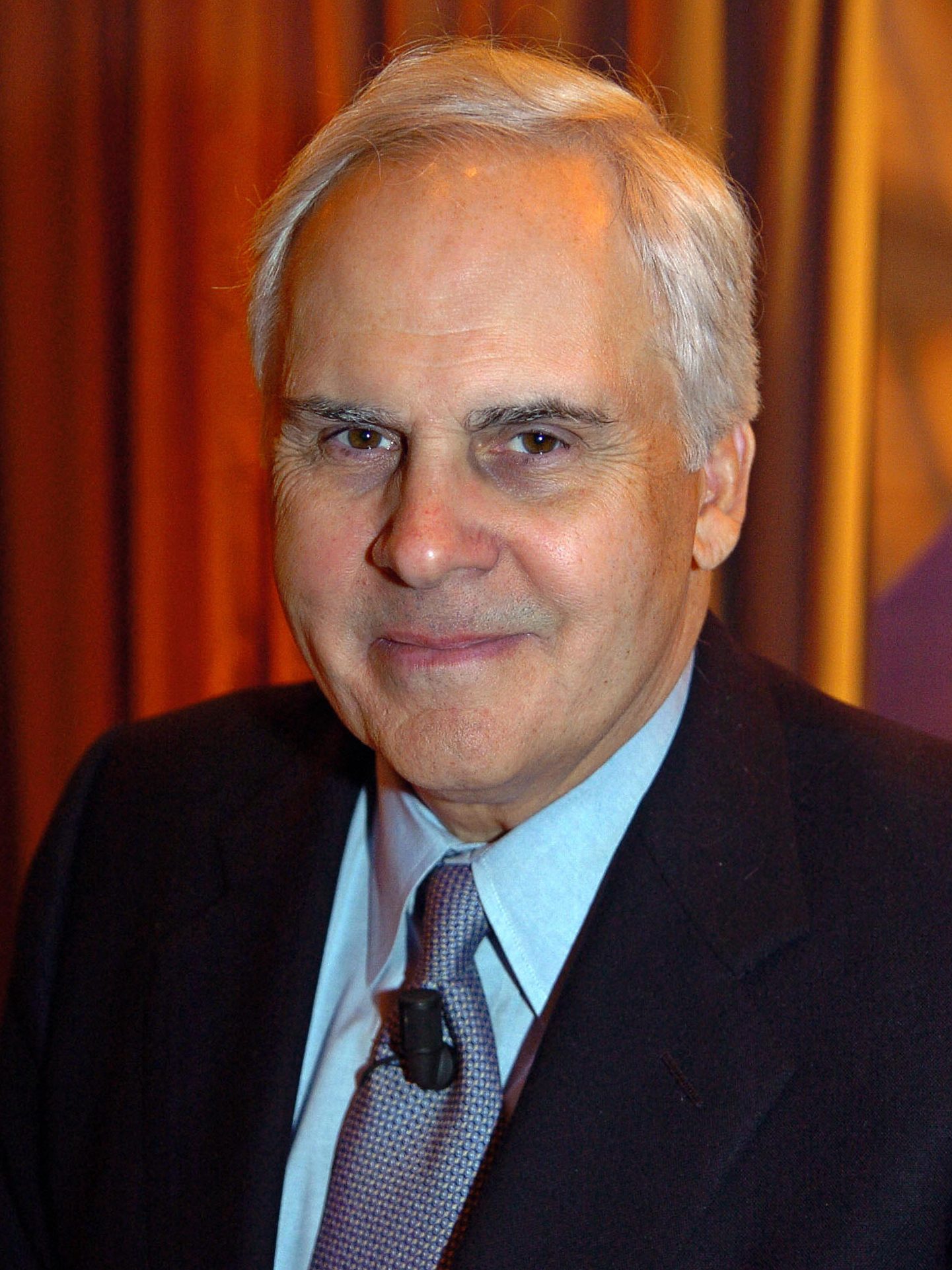 PARIS, FRANCE: Federal Express (FEDEX) chairman US Frederick W. Smith poses in Paris 17 January 2005. The A380, the new Airbus "superjumbo" will be officially unveiled Tuesday 18 January. In January 2001, the US freight company Federal Express announced the first order of the cargo version of the A380. AFP PHOTO STEPHANE DE SAKUTIN (Photo credit should read STEPHANE DE SAKUTIN/AFP via Getty Images)