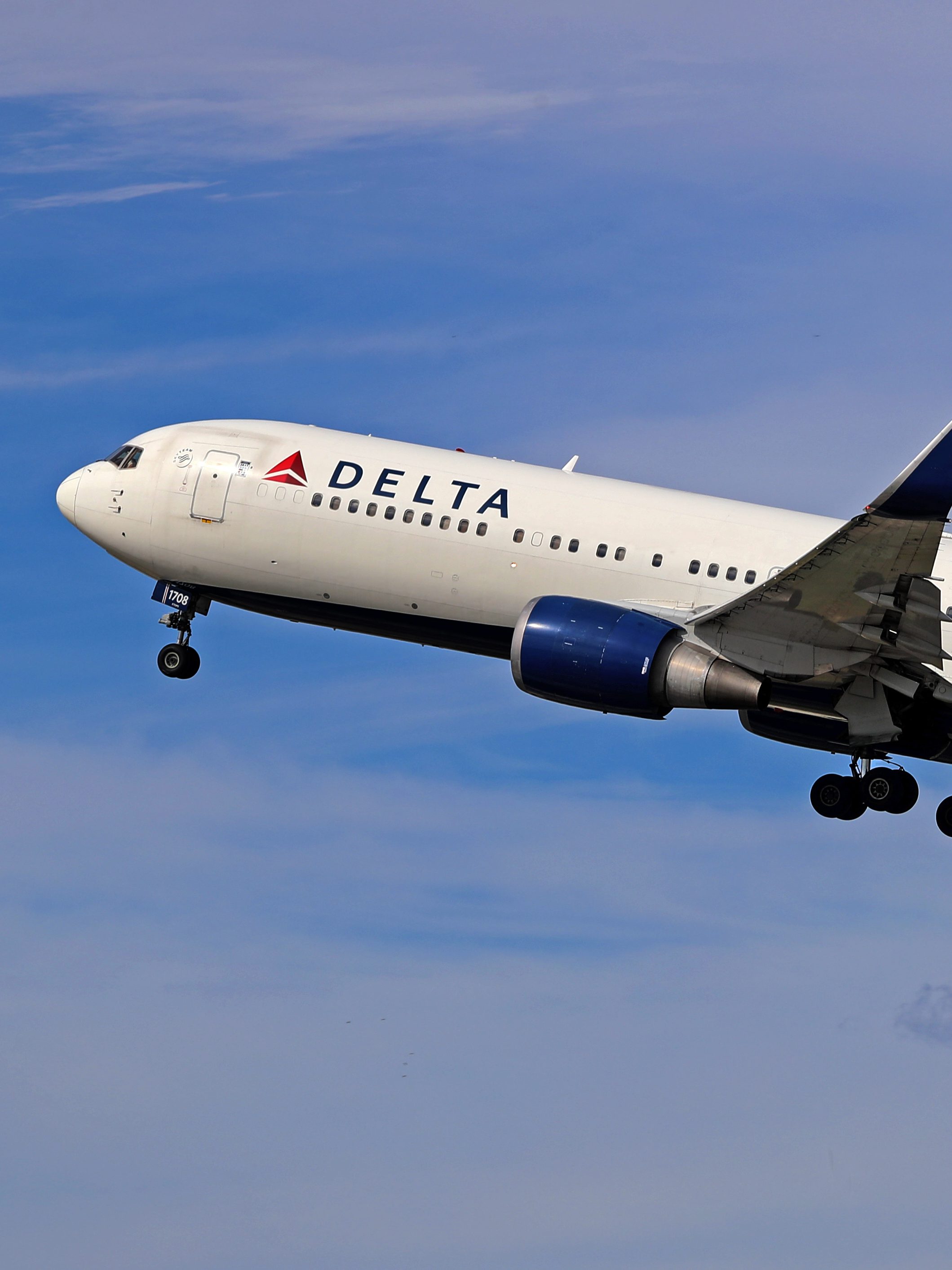 Delta Co-Pilot Arrested: Updates on the Dramatic SFO Incident