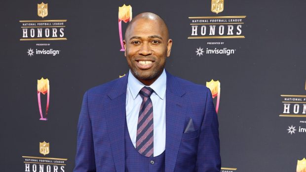 Shaun Alexander's Kids: Meet His 14 Children — Names, Ages & Stories