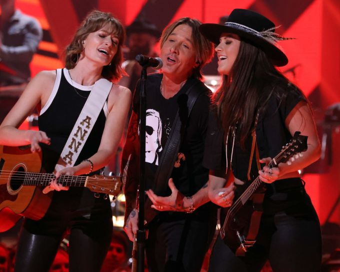 Maggie Baugh & Keith Urban With Anna Vaus at 2024 CMTs