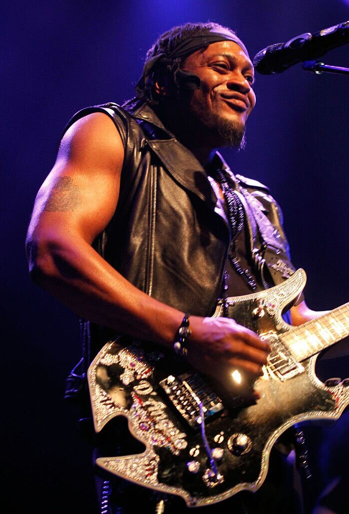 D'Angelo's Cause of Death: Inside the R&B Singer's Health Struggles & How He Died