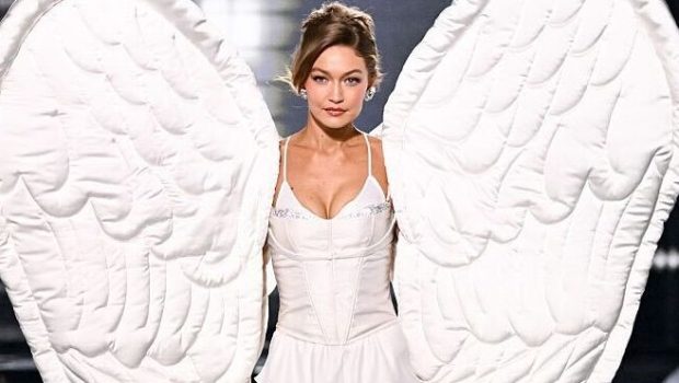 Victoria's Secret Fashion Show 2025: Photos From the Runway