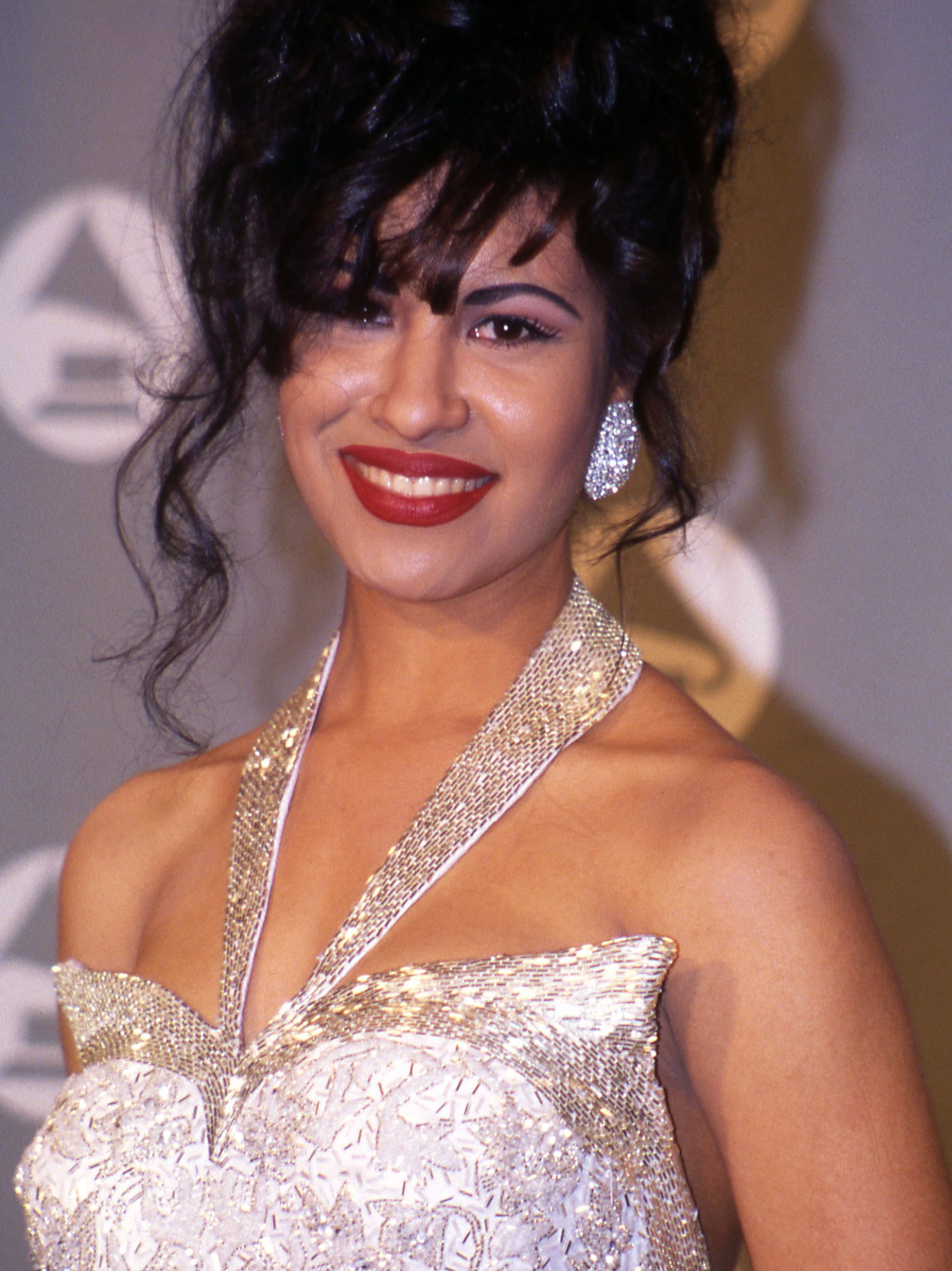 UNITED STATES - MARCH 09: Selena in the press room at the 1994 Grammy Awards in New York City, New York (Photo by Vinnie Zuffante/Getty Images)