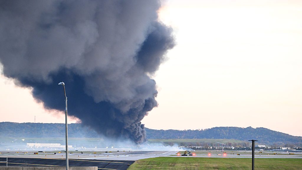 UPS Plane Explodes: Video, Damage & Facts About the Kentucky Airport Crash