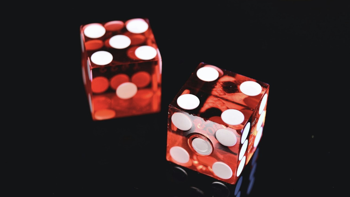 hollywoodlife.com - Hollywood Life Staff - Mobile Gaming: An Engaging and Potentially Profitable Form of Modern Entertainment